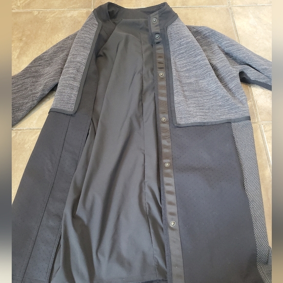Lululemon Cocoon Car Coat - Picture 5 of 6